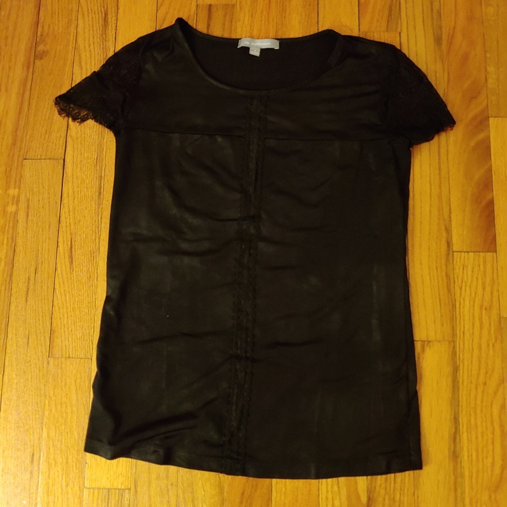 **sold** Top bundle 5 tops size small
